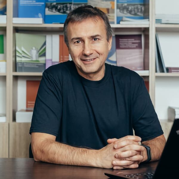 Сергій Буров